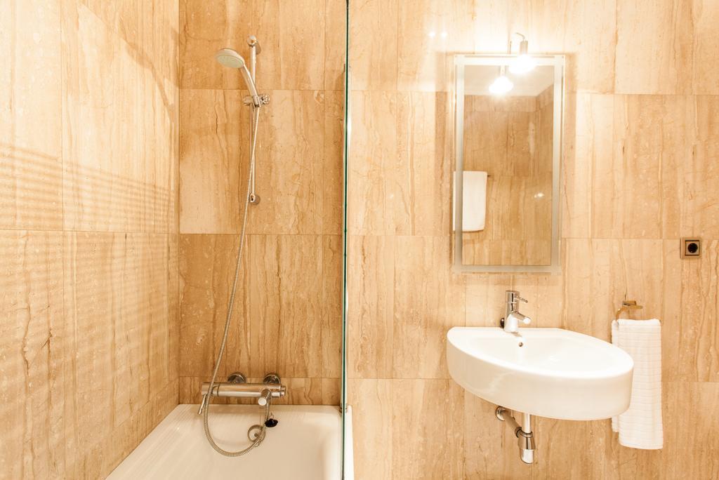 Holi-Rent Castilla Севилья Экстерьер фото