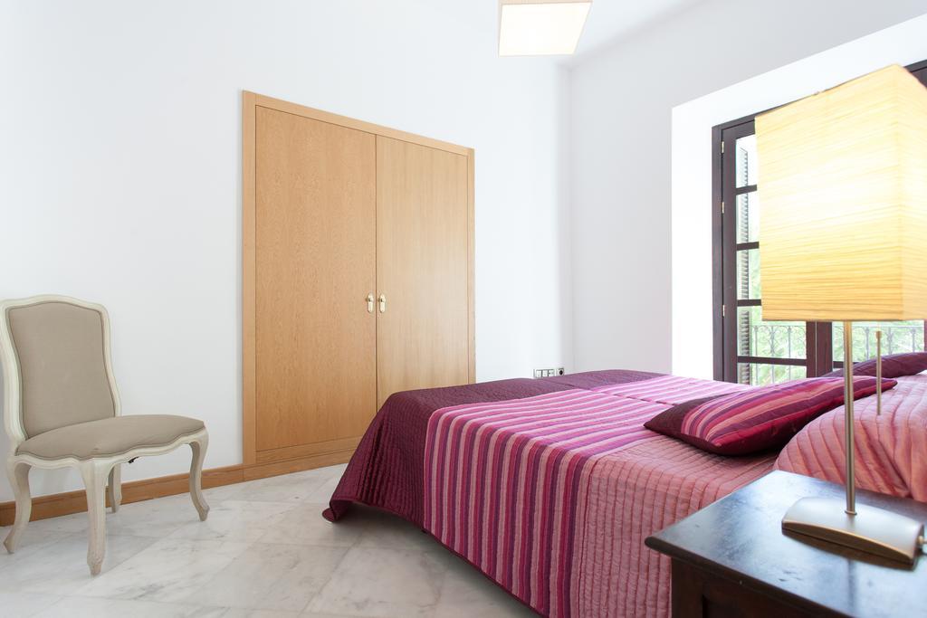 Holi-Rent Castilla Севилья Экстерьер фото