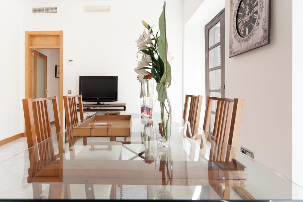 Holi-Rent Castilla Севилья Экстерьер фото
