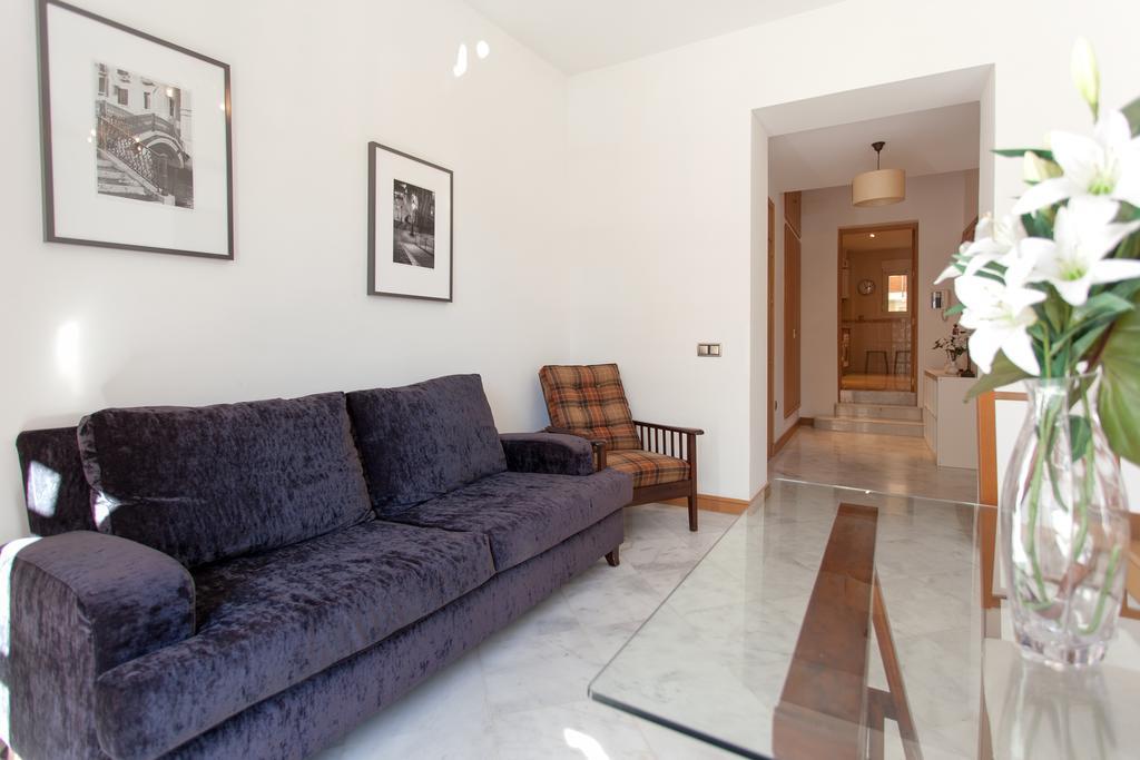 Holi-Rent Castilla Севилья Экстерьер фото
