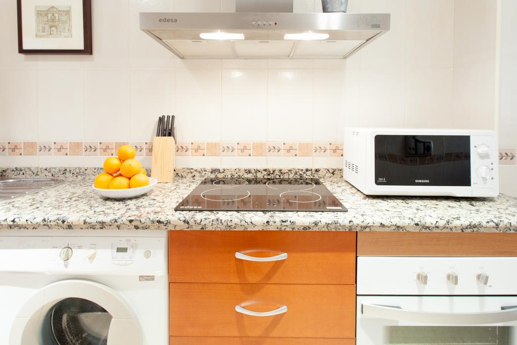 Holi-Rent Castilla Севилья Экстерьер фото