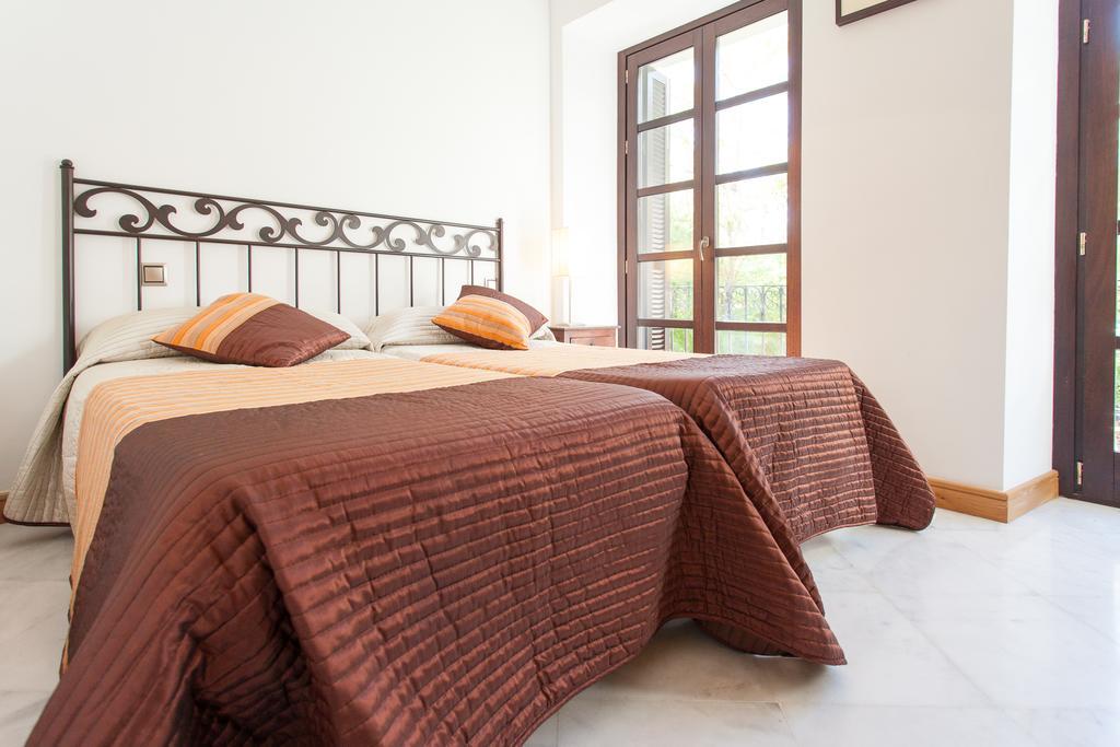 Holi-Rent Castilla Севилья Экстерьер фото