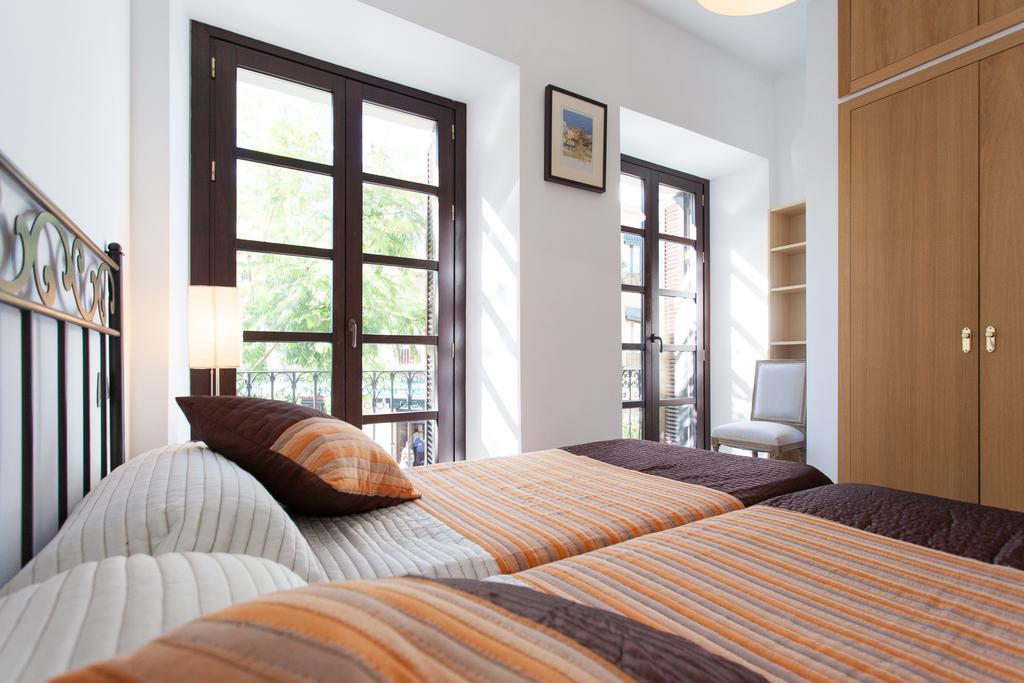 Holi-Rent Castilla Севилья Экстерьер фото