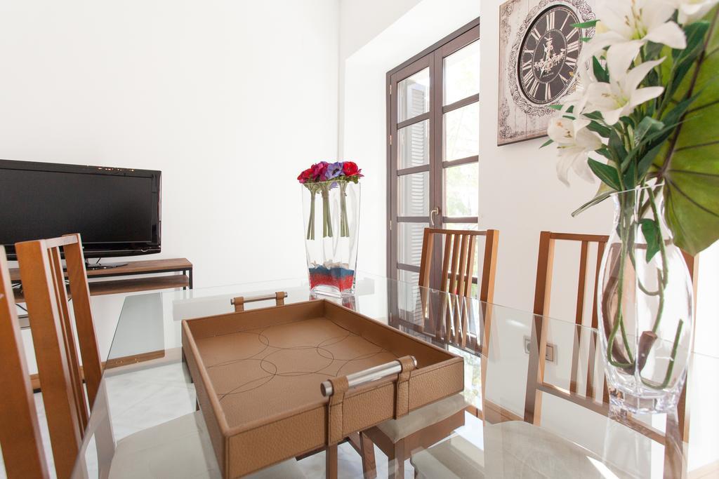 Holi-Rent Castilla Севилья Экстерьер фото