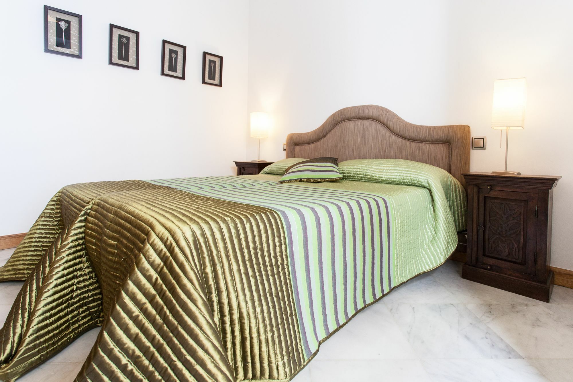 Holi-Rent Castilla Севилья Экстерьер фото